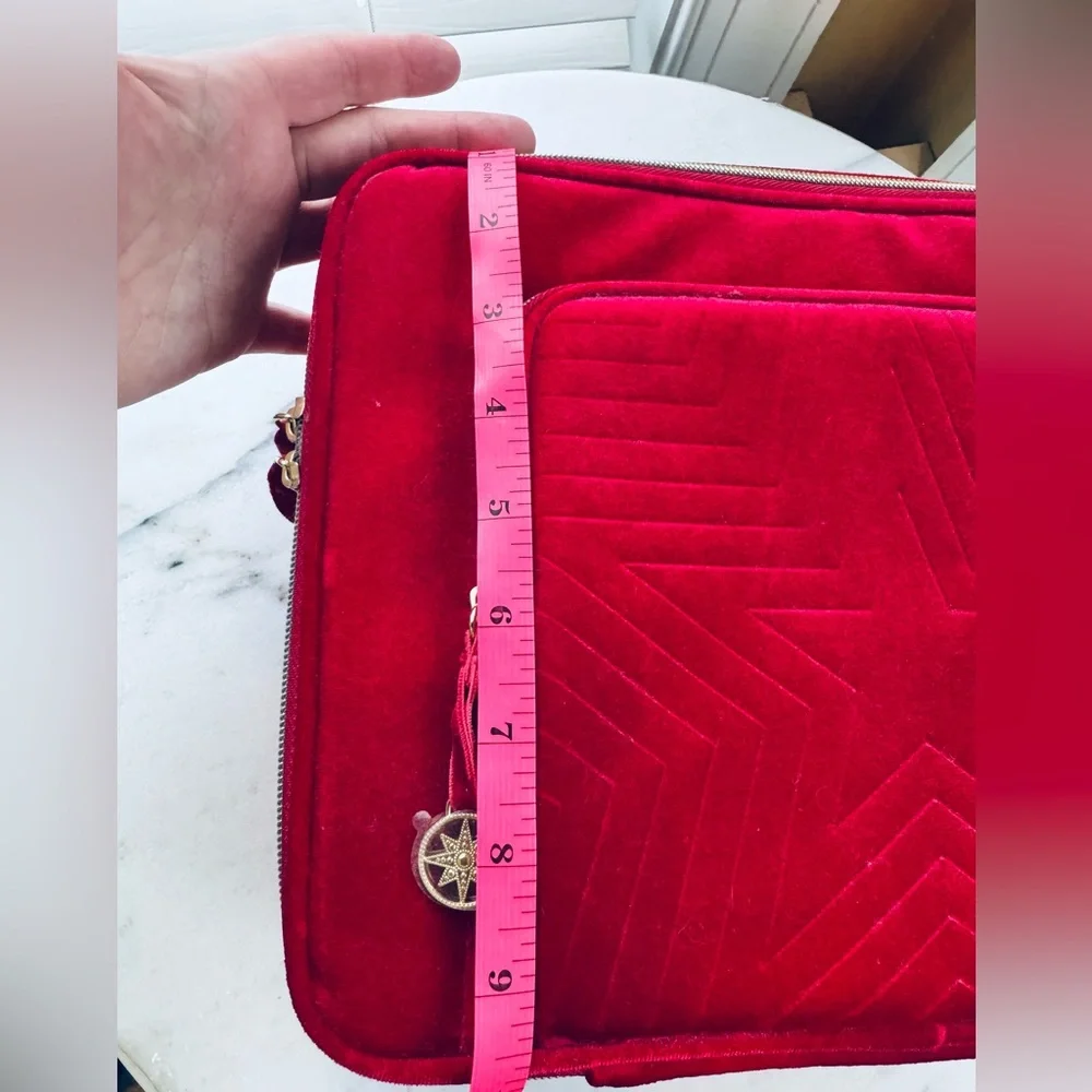 Estee Lauder Vibrant Red Quilted Star Velvet Travel Train Makeup Case